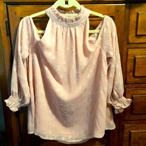 Pink blouse with stars